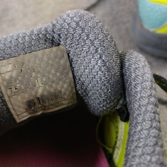 Brooks Cascadia 6 Womens Size 7.5 Trail Running Shoes Yellow Gray Low Top - Picture 3 of 9